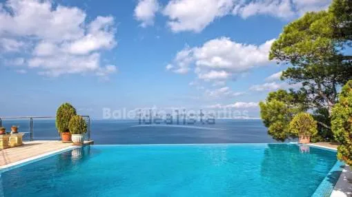 Seafront villa for sale on the Llucmajor coast, Mallorca