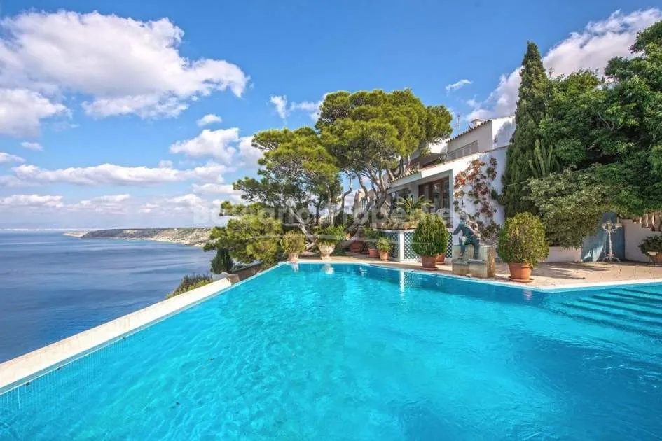 Seafront villa for sale on the Llucmajor coast, Mallorca