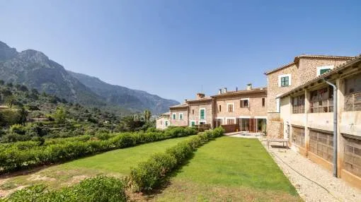 Unique townhouses for sale in a privileged area of Fornalutx, Mallorca