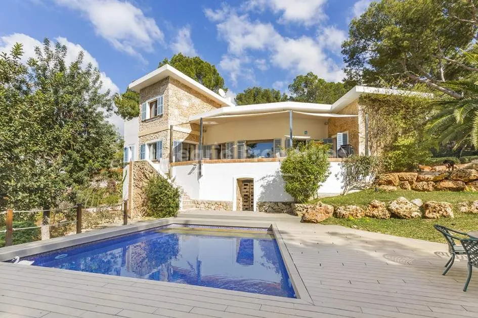 Villa with private garden and pool for sale in Portals Nous, Mallorca