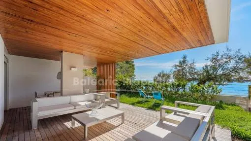 Frontline ground floor apartment for sale on the Pine Walk in Puerto Pollensa, Mallorca Frontline ground floor apartment for sale on the Pine Walk in Puerto Pollensa, Mallorca