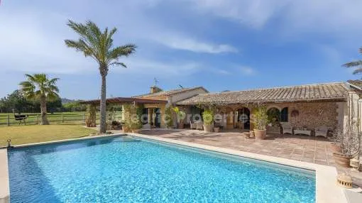 Beautiful finca with pool for sale in Santa Maria, Mallorca