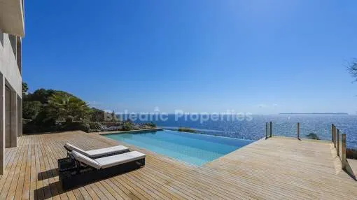 Modern frontline villa with pool and spa for sale in Cala Pi, Llucmajor, Mallorca