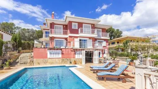 Large villa with private pool for sale in Palmanova, Mallorca Large villa with private pool for sale in Palmanova, Mallorca