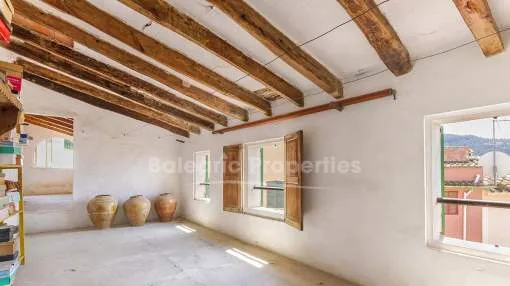 Investment: Four traditional town houses to renovate for sale in Andratx, Mallorca