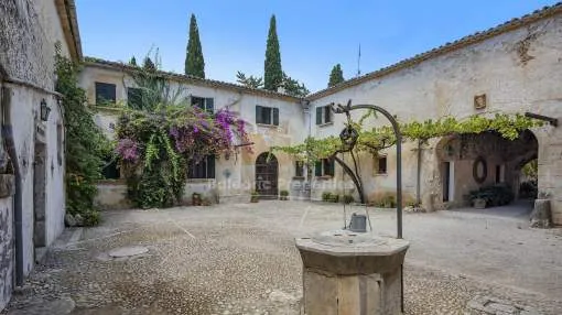Charming Mallorcan "Possessió" for sale in Campanet, Mallorca