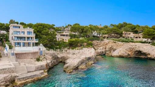 Incredible seafront villa for sale in Old Bendinat, Mallorca Incredible seafront villa for sale in Old Bendinat, Mallorca