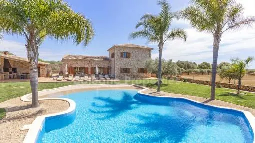 Outstanding finca with holiday license for sale in Campos, Mallorca Outstanding finca with holiday license for sale in Campos, Mallorca