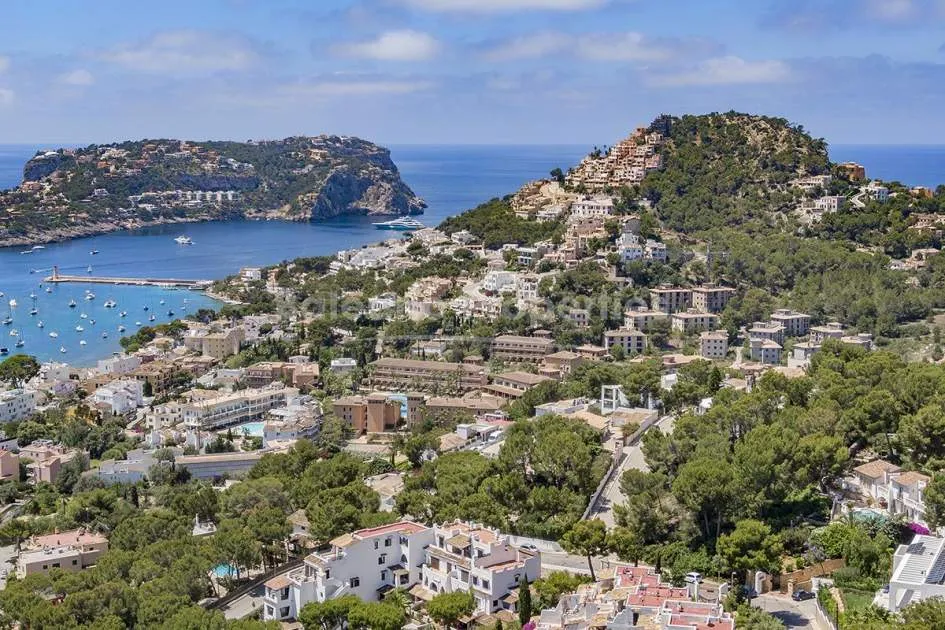 Sea view corner plot for sale close to the harbour in Puerto Andratx, Mallorca