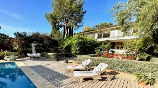 Elegant and spacious villa with sea view roof terrace for sale in Sol de Mallorca Elegant and spacious villa with sea view roof terrace for sale in Sol de Mallorca