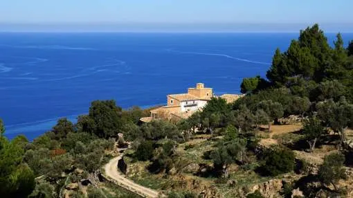Unique country estate for sale in Banyalbufar, Mallorca