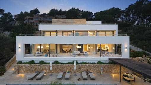 Modern villa for sale in Puerto Pollensa, Mallorca Modern villa for sale in Puerto Pollensa, Mallorca