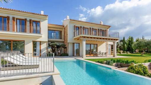 Villa for sale in Son Gual, Mallorca Villa for sale in Son Gual, Mallorca
