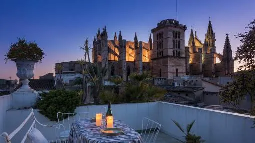 Fantastic investment town house with superb views for sale in Palma, Mallorca Fantastic investment town house with superb views for sale in Palma, Mallorca