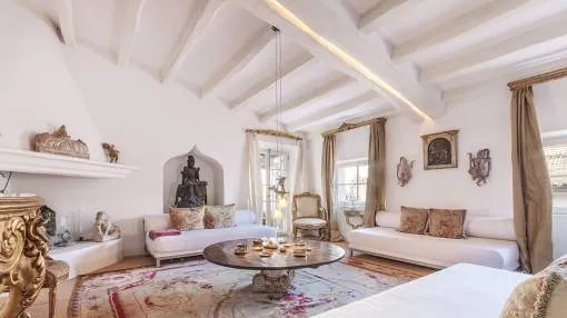 Unique palace apartment for sale in Palma, Mallorca Unique palace apartment for sale in Palma, Mallorca