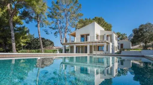 Contemporary villa with sea views for sale in Bon Aire, Alcúdia, Mallorca Contemporary villa with sea views for sale in Bon Aire, Alcúdia, Mallorca