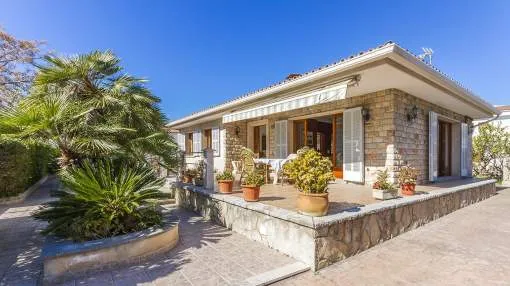 This beautiful villa, located very close to the beach, for sale in Puerto de Alcudia, Mallorca