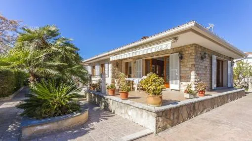 This beautiful villa, located very close to the beach, for sale in Puerto de Alcudia, Mallorca This beautiful villa, located very close to the beach, for sale in Puerto de Alcudia, Mallorca