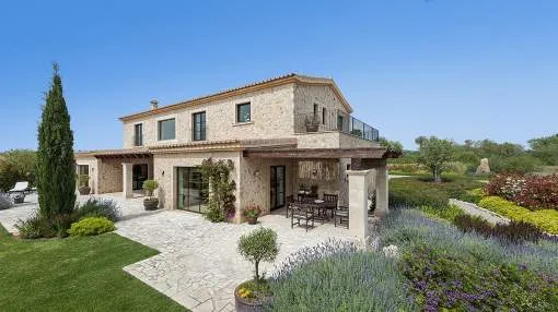 Country house with large garden and pool for sale in Llucmajor, Mallorca Country house with large garden and pool for sale in Llucmajor, Mallorca