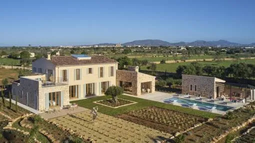 Amazing countryside mansion for sale near Santanyi, Mallorca