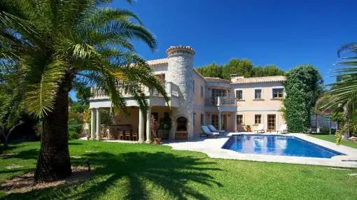 Beautiful top quality villa for sale close to the beach in Sol de Mallorca Beautiful top quality villa for sale close to the beach in Sol de Mallorca