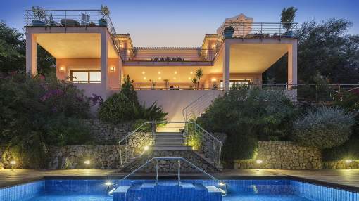 Luxury property for sale with breathtaking sea views in Puerto Pollensa, Mallorca Luxury property for sale with breathtaking sea views in Puerto Pollensa, Mallorca
