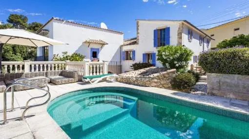 Attractive villa with lots of character completely renovated in Bonanova, Mallorca Attractive villa with lots of character completely renovated in Bonanova, Mallorca
