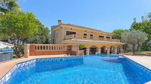 Villa with landscaped garden and glass walled pool for sale in El Toro, Mallorca Villa with landscaped garden and glass walled pool for sale in El Toro, Mallorca