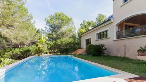 Villa for sale in Cala Vinyas, Mallorca