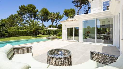 Outstanding villa for sale in Santa Ponsa, Mallorca Outstanding villa for sale in Santa Ponsa, Mallorca