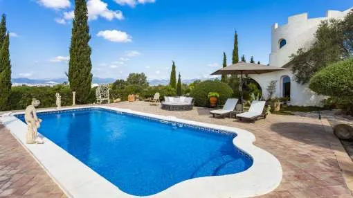 Villa in the countryside for sale with spectacular views over the sea in Marratxi, Mallorca Villa in the countryside for sale with spectacular views over the sea in Marratxi, Mallorca