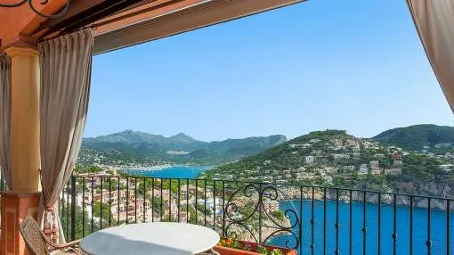Glorious frontline villa for sale in Puerto Andratx, Mallorca