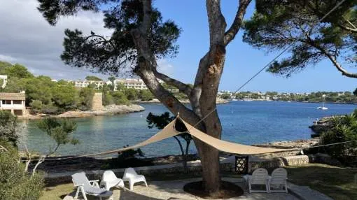 Seafront villa with holiday license for sale in Porto Petro, Mallorca Seafront villa with holiday license for sale in Porto Petro, Mallorca