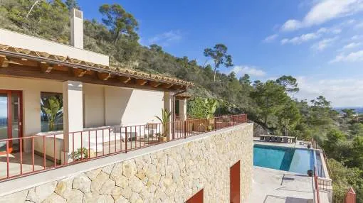 Amazing villa with views of Palma Bay for sale near Bunyola, Mallorca 