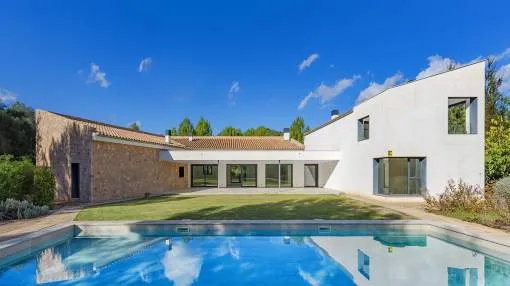 Newly built contemporary villa on a large country plot in Esporles, Mallorca Newly built contemporary villa on a large country plot in Esporles, Mallorca