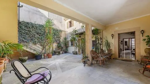 Exclusive village house for sale in the historic heart of Alcudia, Mallorca