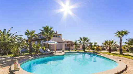 Delightful finca with holiday rental license for sale in Búger, Mallorca