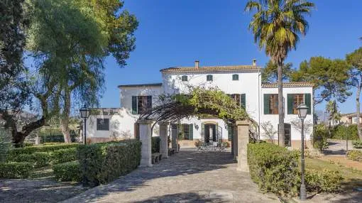 Impressive 19th century mansion with courtyard, for sale in Marratxi, Mallorca Impressive 19th century mansion with courtyard, for sale in Marratxi, Mallorca