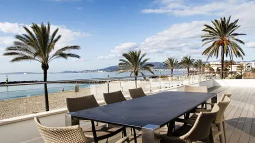Beachfront villa with holiday rental license, for sale in Palma, Mallorca