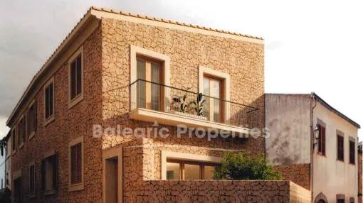 Newly refurbished townhouse with garage for sale in Llubí, Mallorca