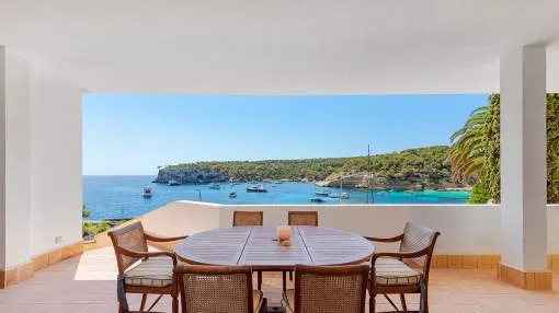 Frontline villa for sale with optional mooring in Portals Vells, Mallorca