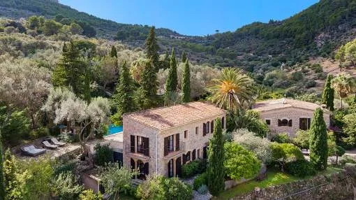 Outstanding country mansion with hotel license for sale in Deia, Mallorca