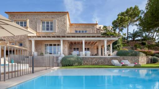Luxurious villa with sea views for sale in Camp de Mar, Mallorca Luxurious villa with sea views for sale in Camp de Mar, Mallorca