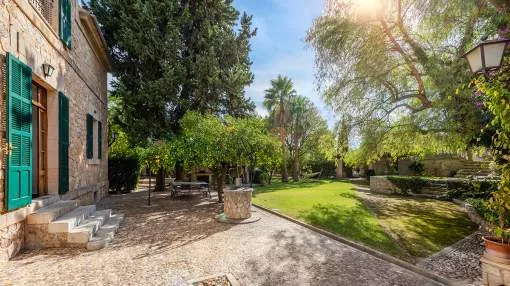 Seven bedroom town house with rental license for sale in Alaró, Mallorca Seven bedroom town house with rental license for sale in Alaró, Mallorca