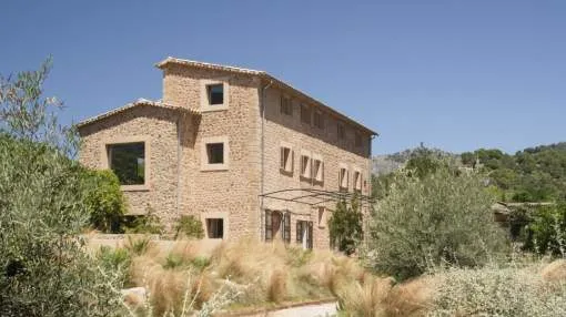 Deluxe stone built house with pool, for sale in Sóller, Mallorca Deluxe stone built house with pool, for sale in Sóller, Mallorca