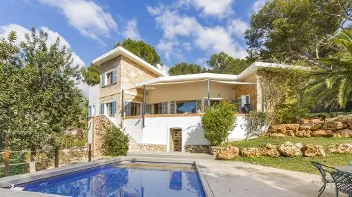 Villa with private garden and pool for sale in Portals Nous, Mallorca Villa with private garden and pool for sale in Portals Nous, Mallorca