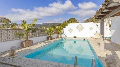 Villa with pool and guest apartment for sale in Bonanova, Palma, Mallorca Villa with pool and guest apartment for sale in Bonanova, Palma, Mallorca