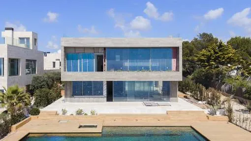 Contemporary frontline villa with infinity pool and spa for sale in Llucmajor, Mallorca Contemporary frontline villa with infinity pool and spa for sale in Llucmajor, Mallorca