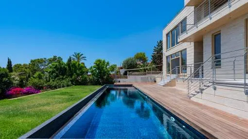 Deluxe 4 bedroom villa for sale in Santa Ponsa, Mallorca