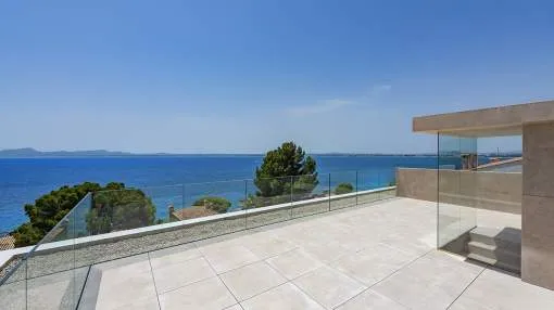 State-of-the-art sea view villa for sale in Alcanada, Mallorca State-of-the-art sea view villa for sale in Alcanada, Mallorca